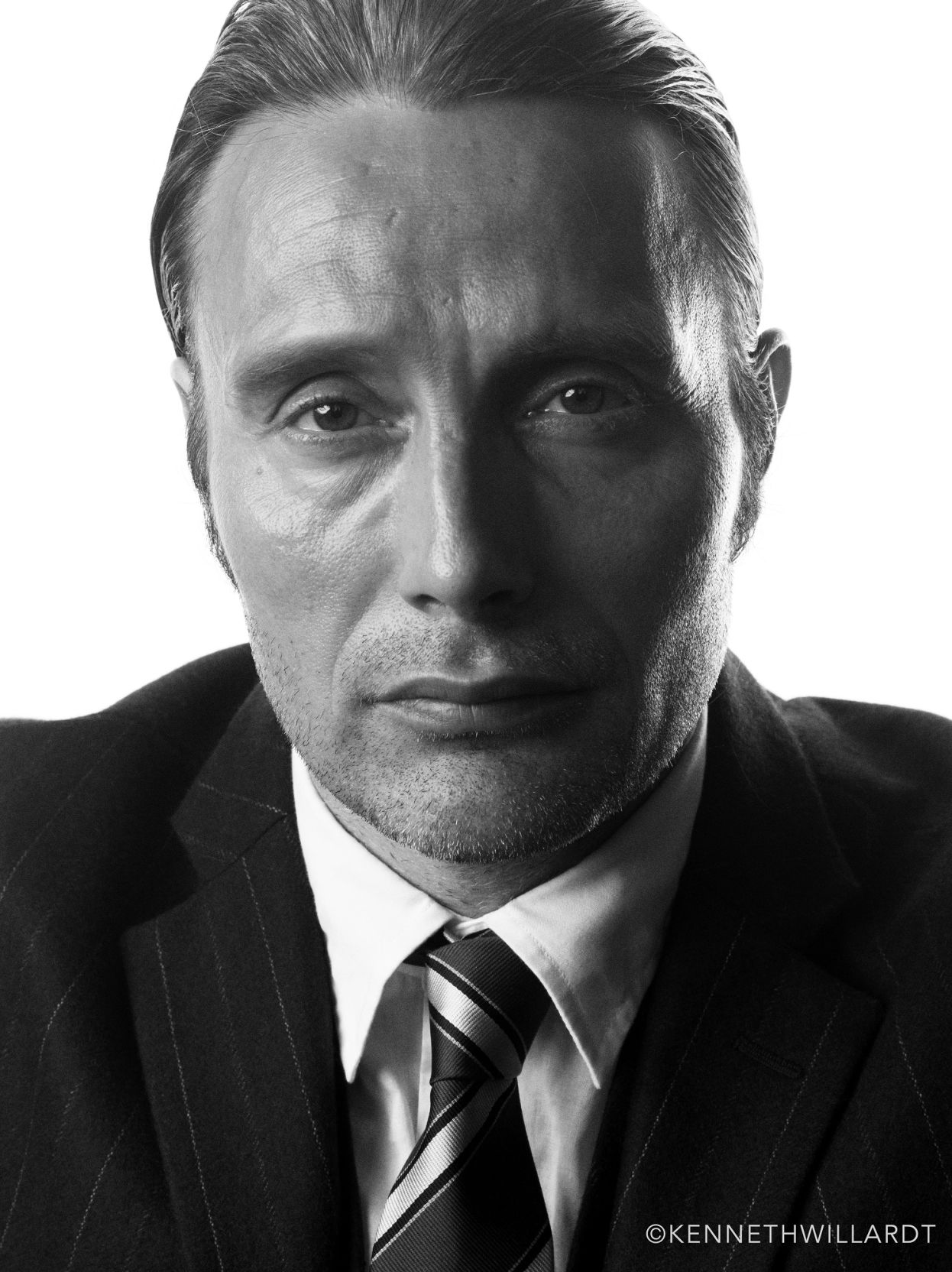 Mads Mikkelsen for Red 010419